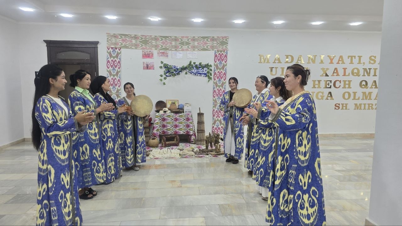 "Navoiy va Rumiy ma'naviyat va komillik sari yo'l" shiori ostida adabiy kecha